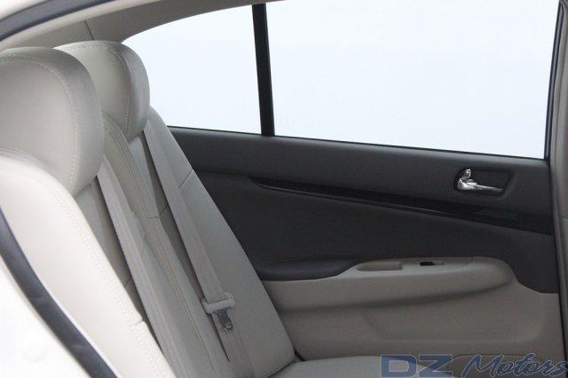 2011 Infiniti G37x SW2