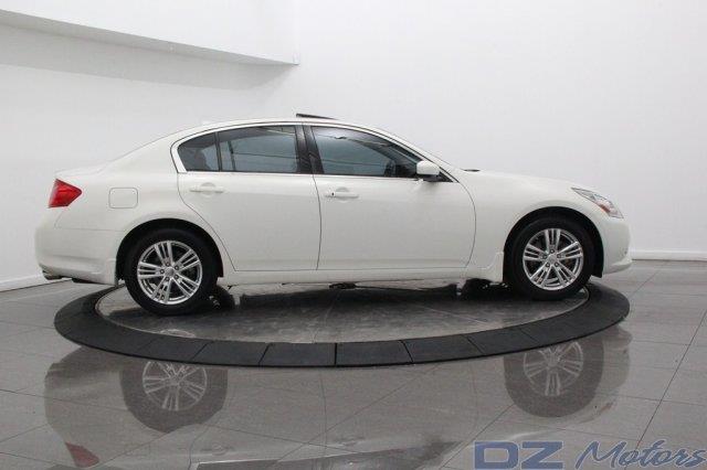 2011 Infiniti G37x SW2