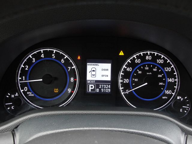 2011 Infiniti G37x S Cabriolet 2D