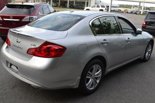 2011 Infiniti G37x SW2