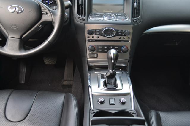 2011 Infiniti G37x SW2