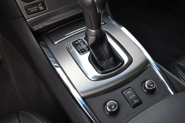 2011 Infiniti G37x SW2