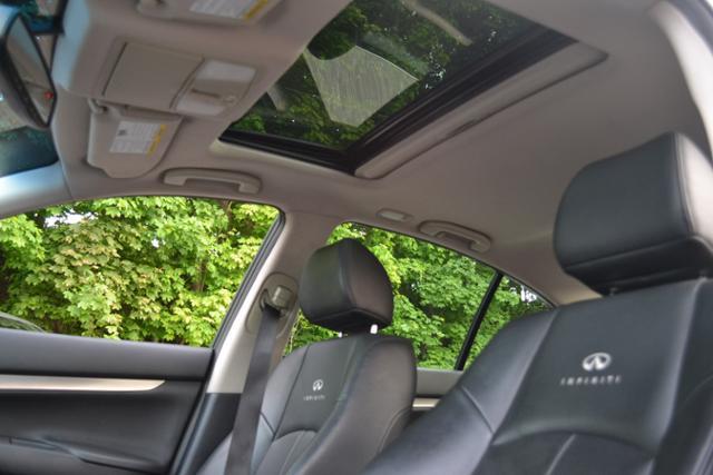 2011 Infiniti G37x SW2