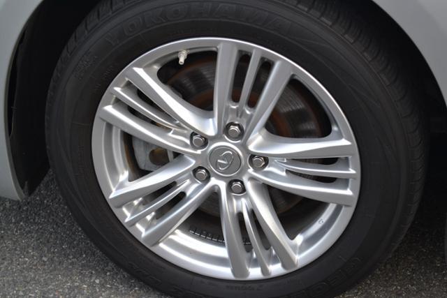 2011 Infiniti G37x SW2