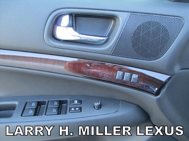 2011 Infiniti G37x SW2