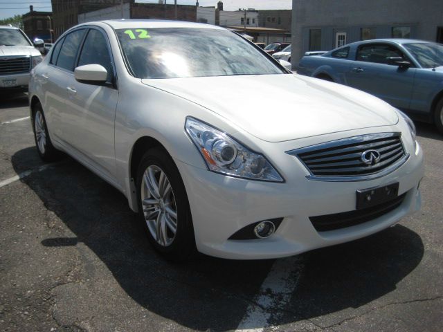 2012 Infiniti G37x CREW CAB RTL W/leather