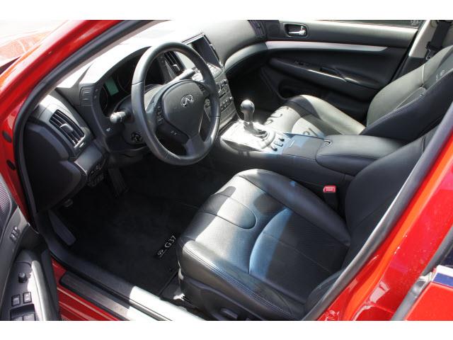 2012 Infiniti G37x SW2