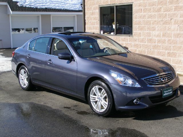 2012 Infiniti G37x CREW CAB RTL W/leather