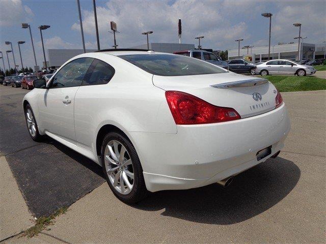 2013 Infiniti G37x SW2