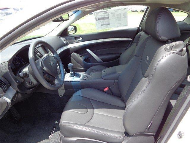 2013 Infiniti G37x SW2