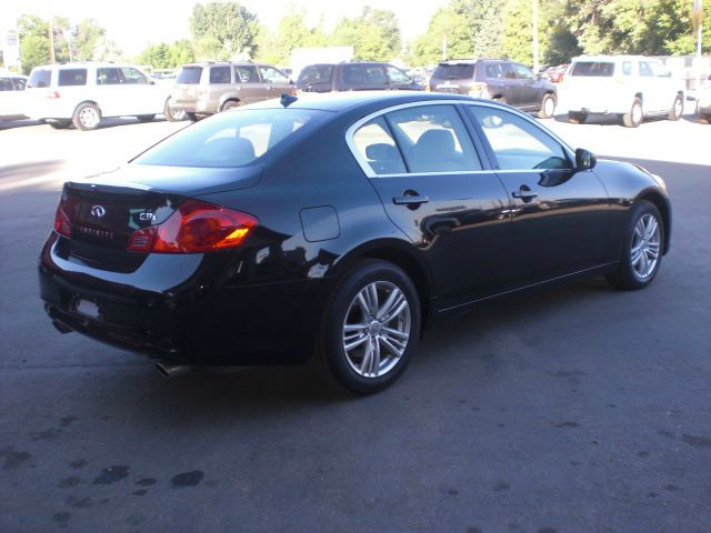 2013 Infiniti G37x CREW CAB RTL W/leather