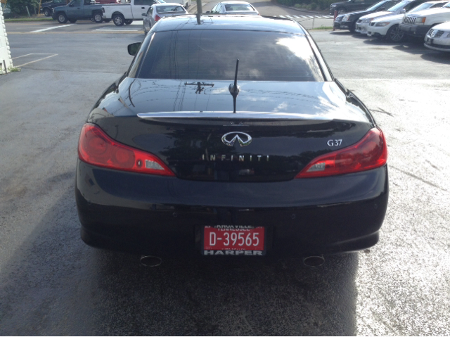 2010 Infiniti G Convertible Base