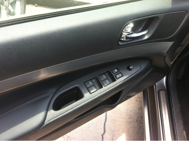 2012 Infiniti G Sedan CREW CAB RTL W/leather