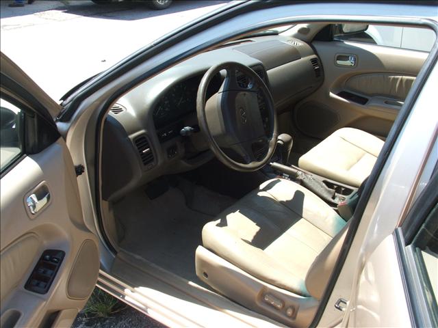 1996 Infiniti I30 Base