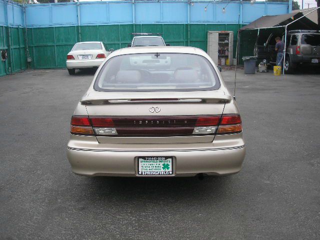 1996 Infiniti I30 All-wheel Drive SLT1