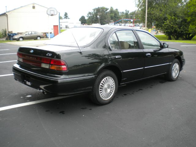 1996 Infiniti I30 Base