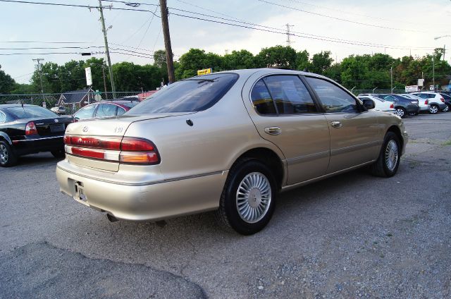 1997 Infiniti I30 Base
