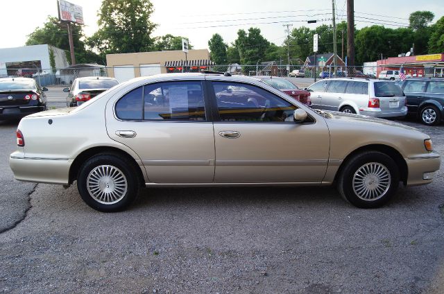 1997 Infiniti I30 Base