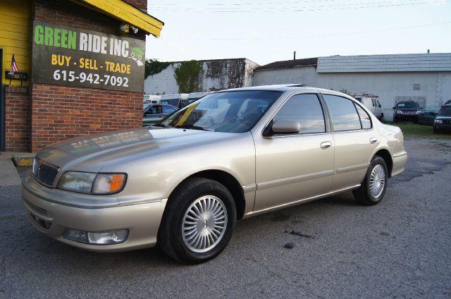 1997 Infiniti I30 Base