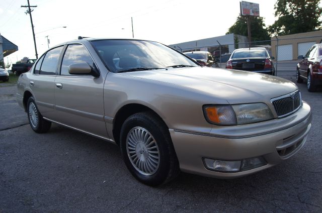 1997 Infiniti I30 Base