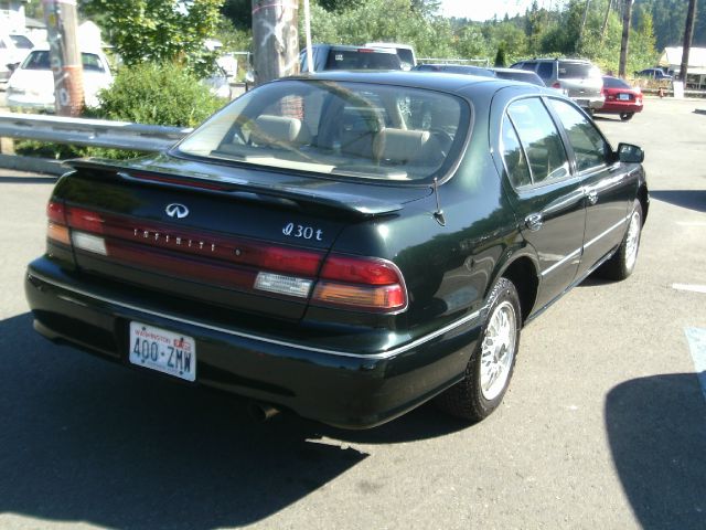 1997 Infiniti I30 Base