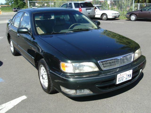 1997 Infiniti I30 Base
