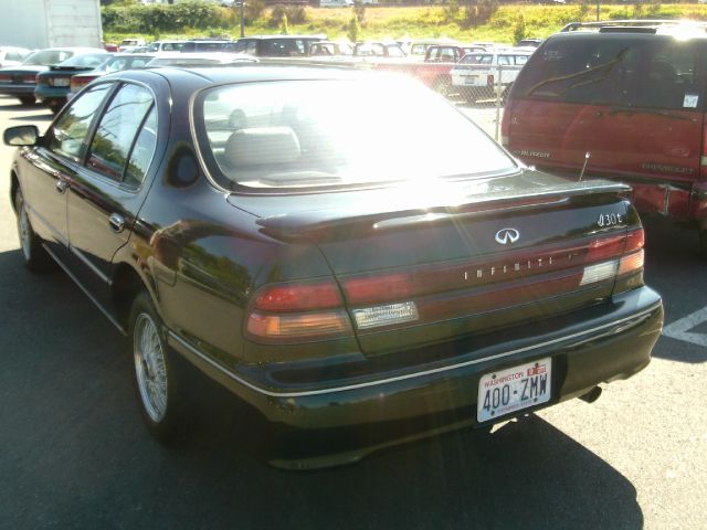 1997 Infiniti I30 Base