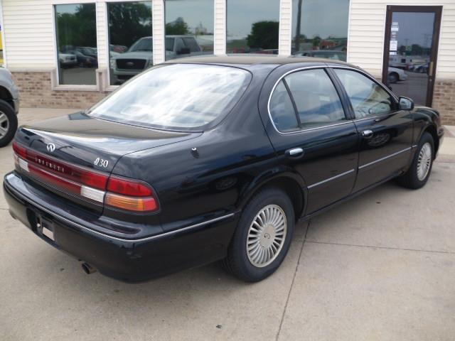 1997 Infiniti I30 Sport 4x4