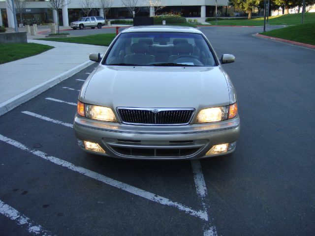 1998 Infiniti I30 All-wheel Drive SLT1