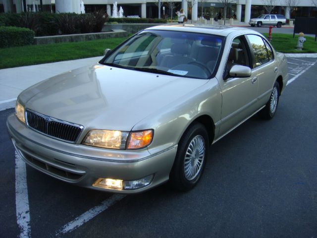 1998 Infiniti I30 All-wheel Drive SLT1