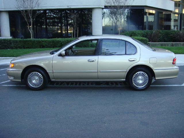1998 Infiniti I30 All-wheel Drive SLT1