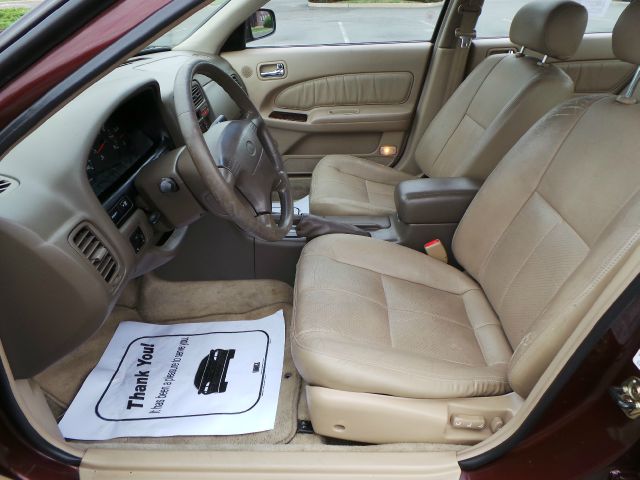 1998 Infiniti I30 5DR 4WD CREW CA