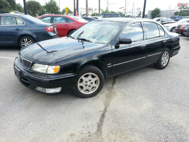 1999 Infiniti I30 SLT 25