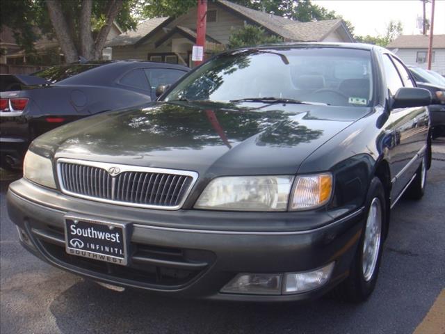 1999 Infiniti I30 Convertible V6 AUTO