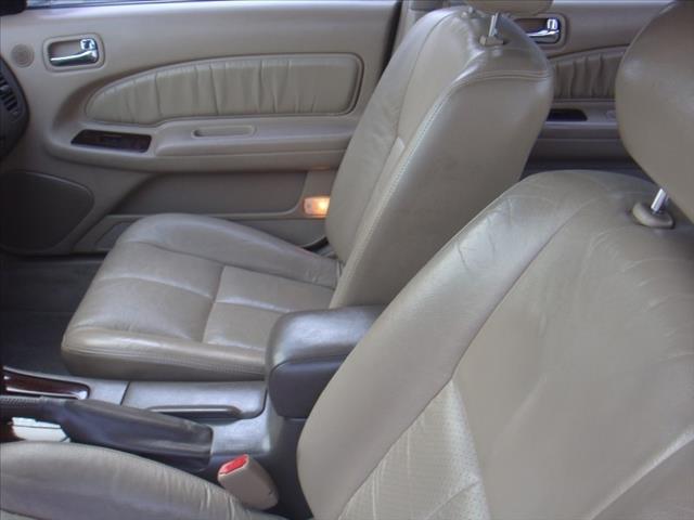 1999 Infiniti I30 Convertible V6 AUTO