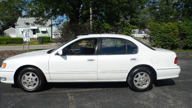 1999 Infiniti I30 Unknown
