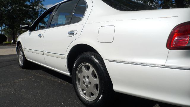 1999 Infiniti I30 Unknown