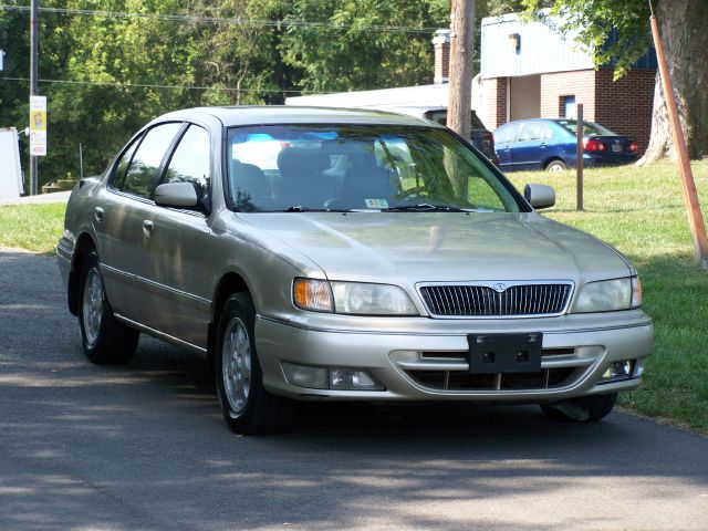 1999 Infiniti I30 SLT 25