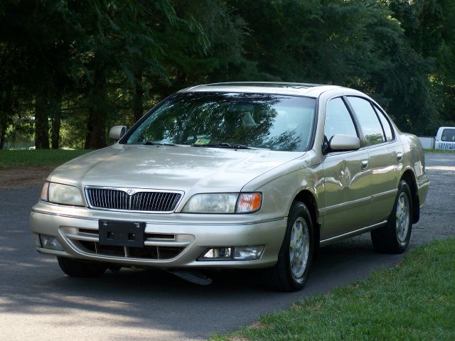 1999 Infiniti I30 SLT 25
