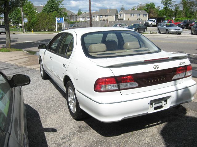 1999 Infiniti I30 Unknown