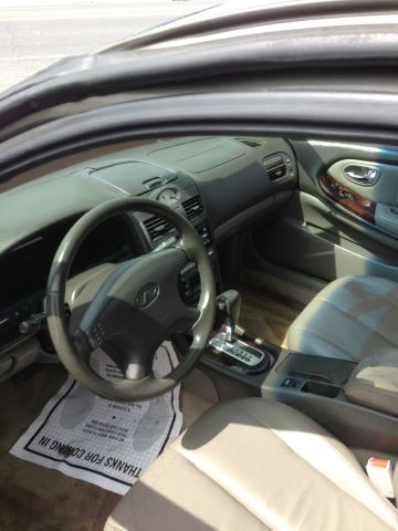 2000 Infiniti I30 Coupe