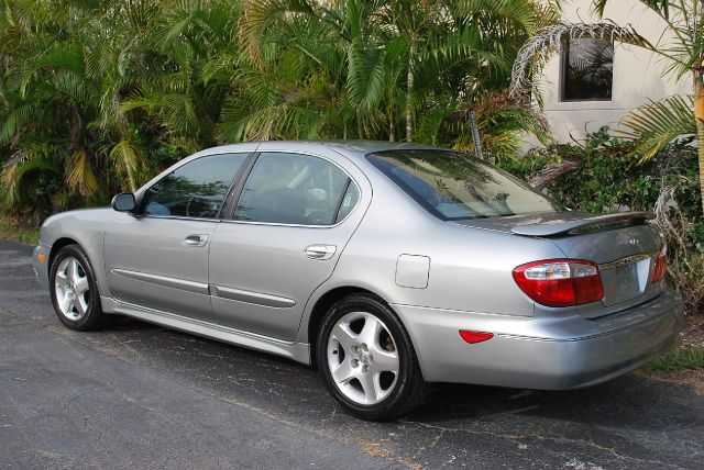 2000 Infiniti I30 3.5