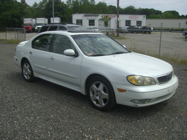2000 Infiniti I30 3.5