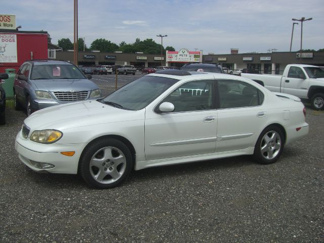 2000 Infiniti I30 3.5