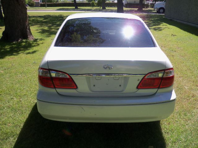 2000 Infiniti I30 Coupe