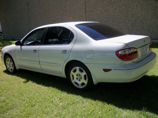 2000 Infiniti I30 Coupe
