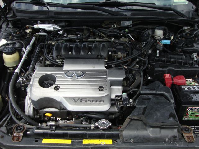 2000 Infiniti I30 Coupe