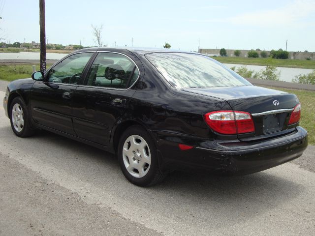 2000 Infiniti I30 Coupe