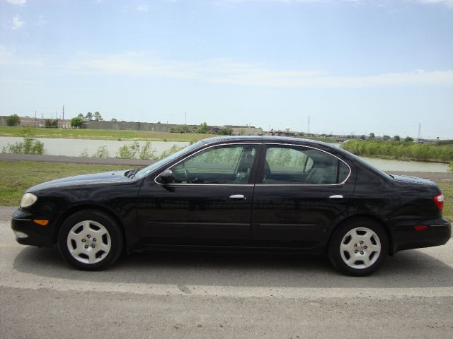 2000 Infiniti I30 Coupe