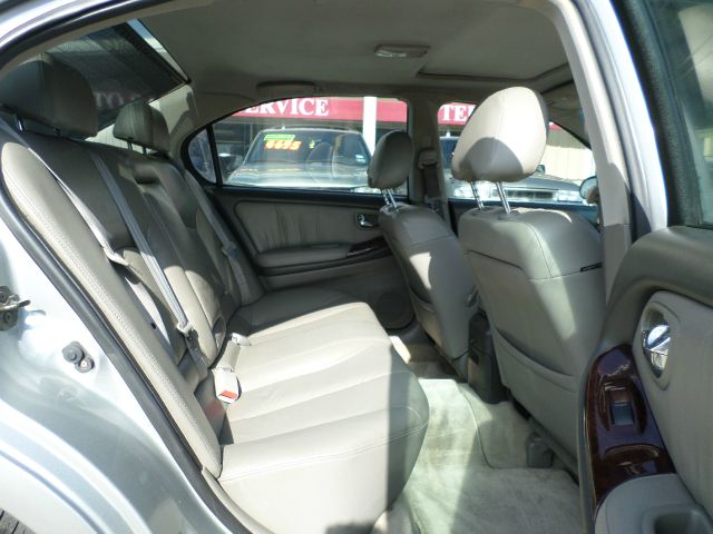 2000 Infiniti I30 Coupe